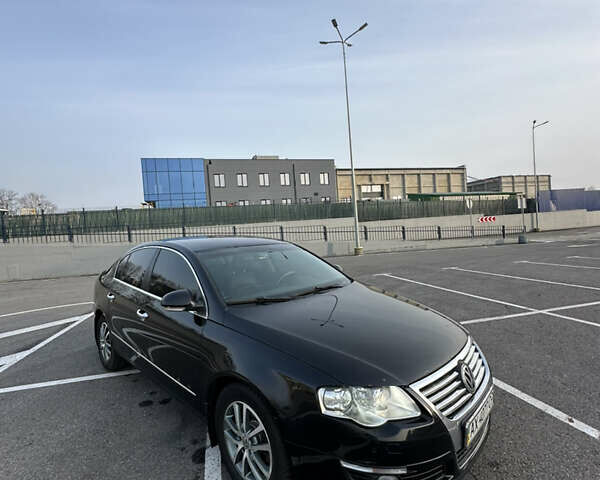 Черный Фольксваген Пассат, объемом двигателя 2 л и пробегом 270 тыс. км за 6800 $, фото 1 на Automoto.ua