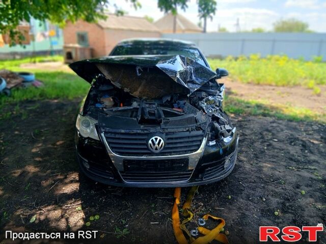 Черный Фольксваген Пассат, объемом двигателя 1.8 л и пробегом 325 тыс. км за 2500 $, фото 1 на Automoto.ua