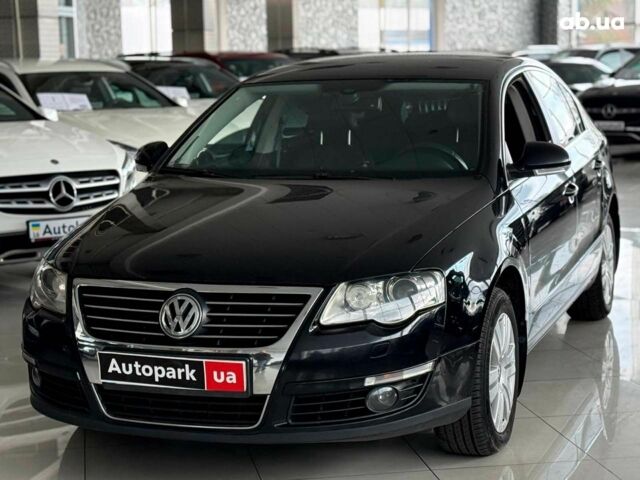 Черный Фольксваген Пассат, объемом двигателя 1.8 л и пробегом 275 тыс. км за 6990 $, фото 1 на Automoto.ua