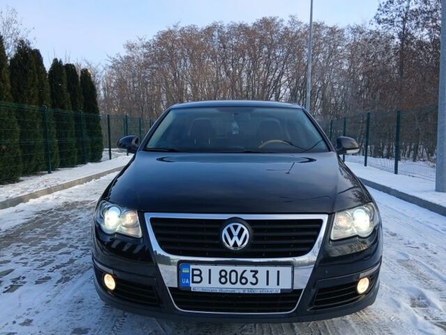 Черный Фольксваген Пассат, объемом двигателя 1.8 л и пробегом 320 тыс. км за 6199 $, фото 1 на Automoto.ua