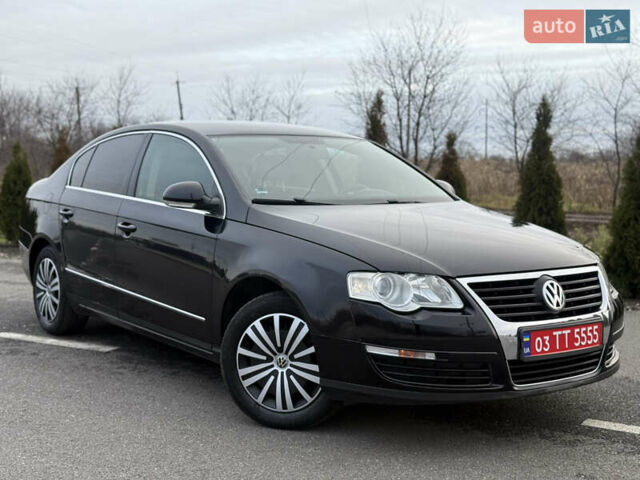 Черный Фольксваген Пассат, объемом двигателя 1.6 л и пробегом 219 тыс. км за 6800 $, фото 1 на Automoto.ua