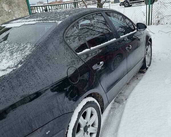 Черный Фольксваген Пассат, объемом двигателя 2 л и пробегом 310 тыс. км за 6500 $, фото 1 на Automoto.ua