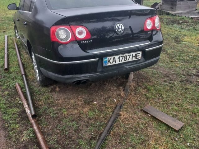 Черный Фольксваген Пассат, объемом двигателя 1.8 л и пробегом 300 тыс. км за 284 $, фото 1 на Automoto.ua