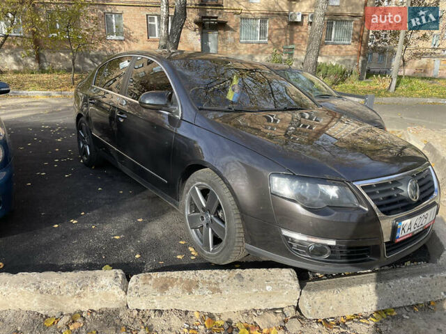 Черный Фольксваген Пассат, объемом двигателя 2 л и пробегом 230 тыс. км за 8600 $, фото 1 на Automoto.ua