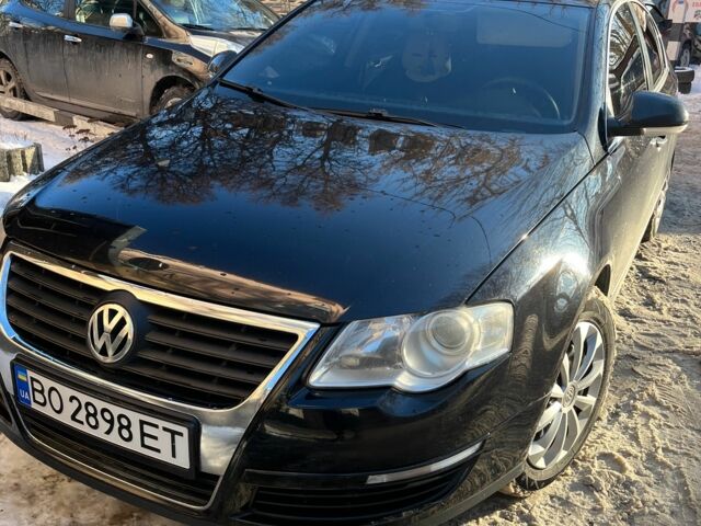 Чорний Фольксваген Пассат, об'ємом двигуна 2 л та пробігом 224 тис. км за 6800 $, фото 1 на Automoto.ua