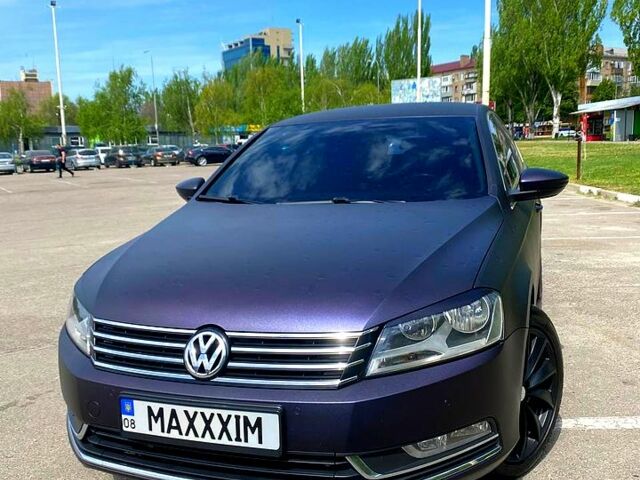 Черный Фольксваген Пассат, объемом двигателя 1.8 л и пробегом 120 тыс. км за 9999 $, фото 1 на Automoto.ua