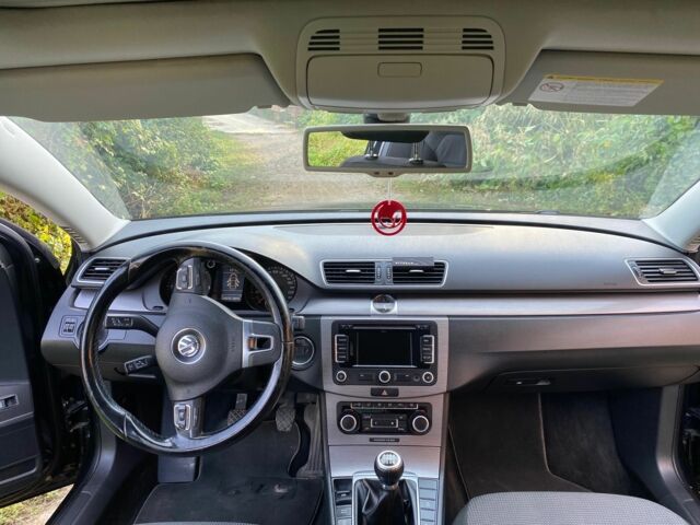 Черный Фольксваген Пассат, объемом двигателя 2 л и пробегом 228 тыс. км за 9200 $, фото 1 на Automoto.ua