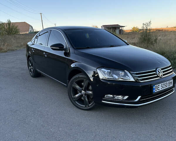 Черный Фольксваген Пассат, объемом двигателя 1.8 л и пробегом 245 тыс. км за 11500 $, фото 1 на Automoto.ua