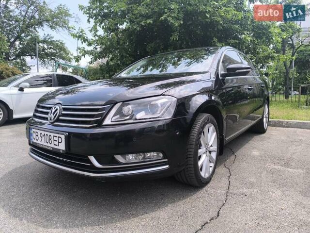 Черный Фольксваген Пассат, объемом двигателя 1.97 л и пробегом 300 тыс. км за 11700 $, фото 1 на Automoto.ua