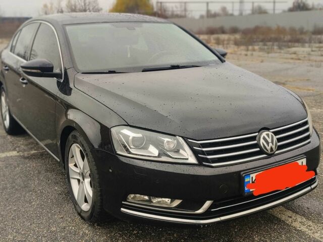 Черный Фольксваген Пассат, объемом двигателя 2 л и пробегом 324 тыс. км за 7500 $, фото 1 на Automoto.ua