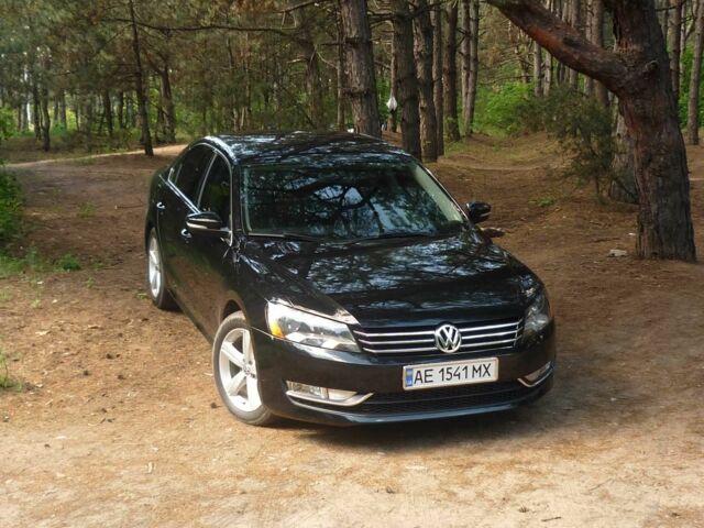 Черный Фольксваген Пассат, объемом двигателя 2.5 л и пробегом 155 тыс. км за 12200 $, фото 1 на Automoto.ua