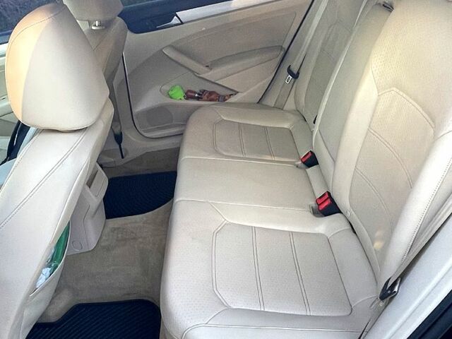 Черный Фольксваген Пассат, объемом двигателя 2.5 л и пробегом 201 тыс. км за 9900 $, фото 1 на Automoto.ua