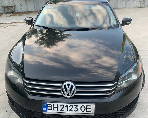 Чорний Фольксваген Пассат, об'ємом двигуна 2.48 л та пробігом 180 тис. км за 9000 $, фото 1 на Automoto.ua