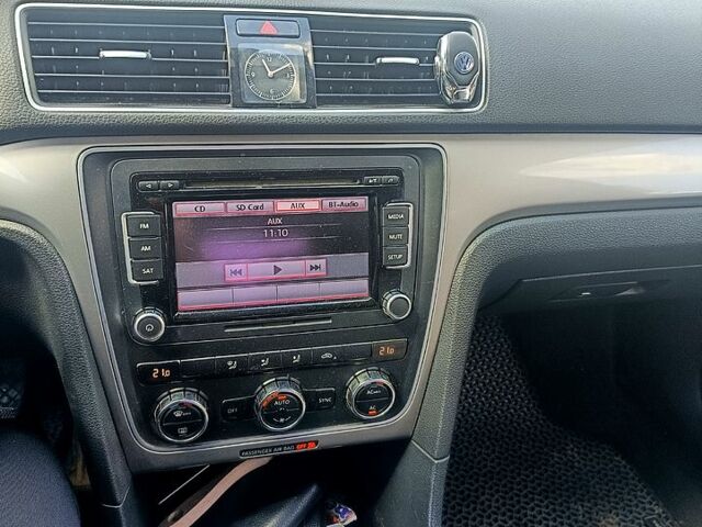 Черный Фольксваген Пассат, объемом двигателя 2.5 л и пробегом 280 тыс. км за 9500 $, фото 1 на Automoto.ua