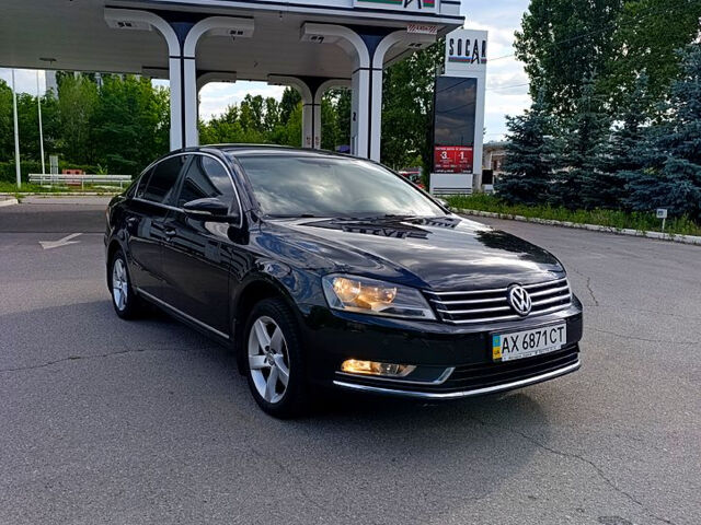 Черный Фольксваген Пассат, объемом двигателя 1.8 л и пробегом 177 тыс. км за 9799 $, фото 1 на Automoto.ua