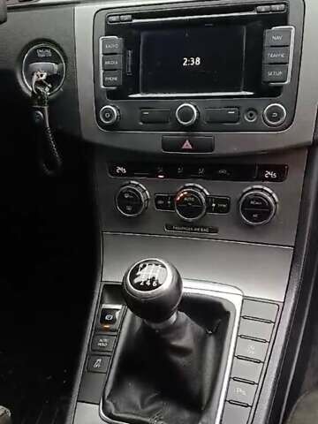 Чорний Фольксваген Пассат, об'ємом двигуна 1.97 л та пробігом 249 тис. км за 9999 $, фото 1 на Automoto.ua