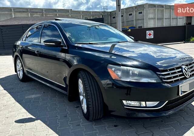 Черный Фольксваген Пассат, объемом двигателя 2.5 л и пробегом 240 тыс. км за 11400 $, фото 1 на Automoto.ua