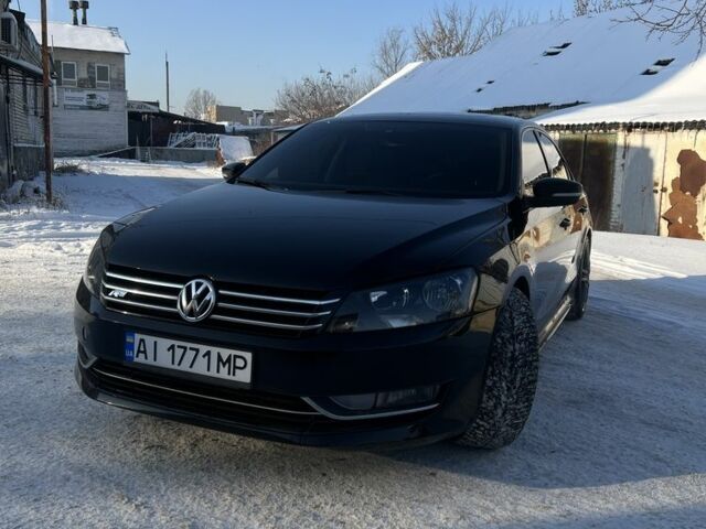 Черный Фольксваген Пассат, объемом двигателя 0 л и пробегом 195 тыс. км за 12500 $, фото 1 на Automoto.ua