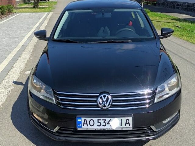 Черный Фольксваген Пассат, объемом двигателя 1.8 л и пробегом 197 тыс. км за 7999 $, фото 1 на Automoto.ua