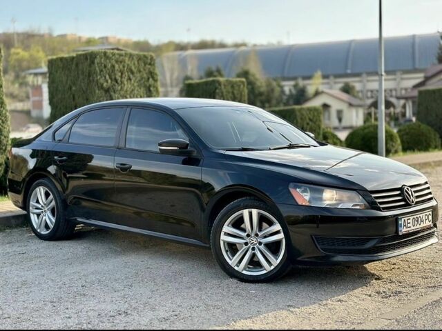 Черный Фольксваген Пассат, объемом двигателя 2.5 л и пробегом 268 тыс. км за 9500 $, фото 1 на Automoto.ua