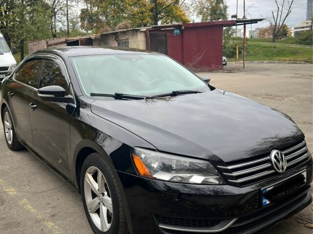 Черный Фольксваген Пассат, объемом двигателя 2.48 л и пробегом 191 тыс. км за 12100 $, фото 1 на Automoto.ua