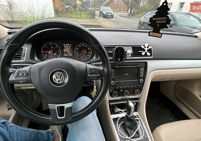 Черный Фольксваген Пассат, объемом двигателя 1.97 л и пробегом 250 тыс. км за 9600 $, фото 1 на Automoto.ua