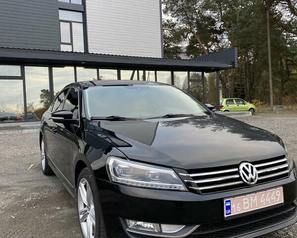 Черный Фольксваген Пассат, объемом двигателя 0 л и пробегом 264 тыс. км за 12500 $, фото 1 на Automoto.ua