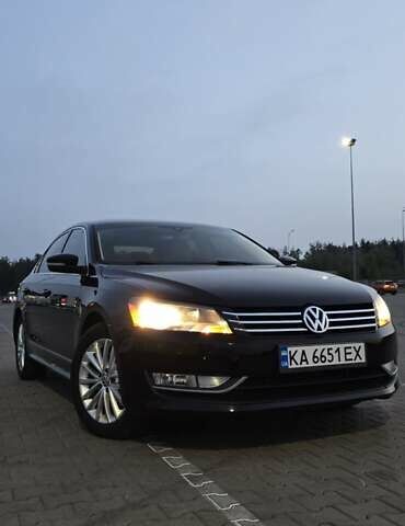 Чорний Фольксваген Пассат, об'ємом двигуна 2 л та пробігом 146 тис. км за 10800 $, фото 1 на Automoto.ua