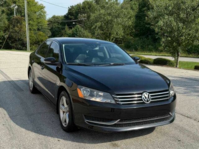 Черный Фольксваген Пассат, объемом двигателя 1.8 л и пробегом 85 тыс. км за 2000 $, фото 1 на Automoto.ua