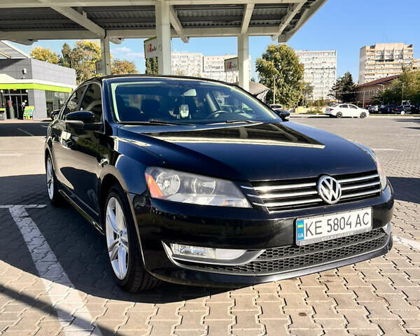 Черный Фольксваген Пассат, объемом двигателя 1.8 л и пробегом 211 тыс. км за 10500 $, фото 1 на Automoto.ua