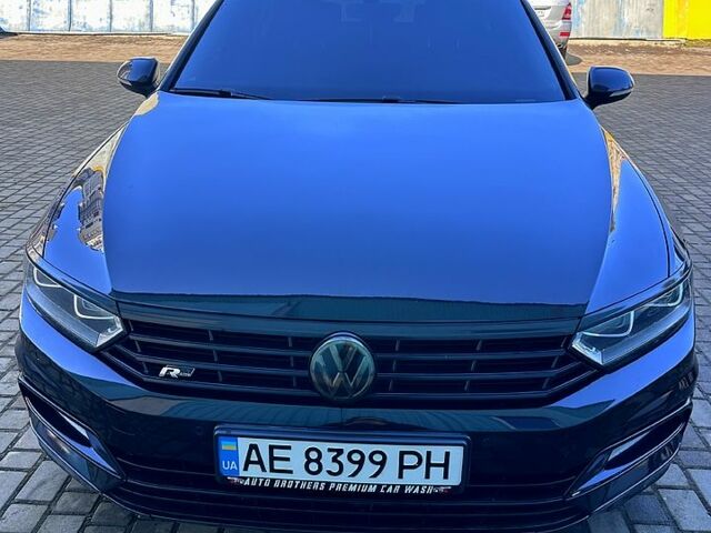 Черный Фольксваген Пассат, объемом двигателя 2 л и пробегом 316 тыс. км за 16000 $, фото 1 на Automoto.ua