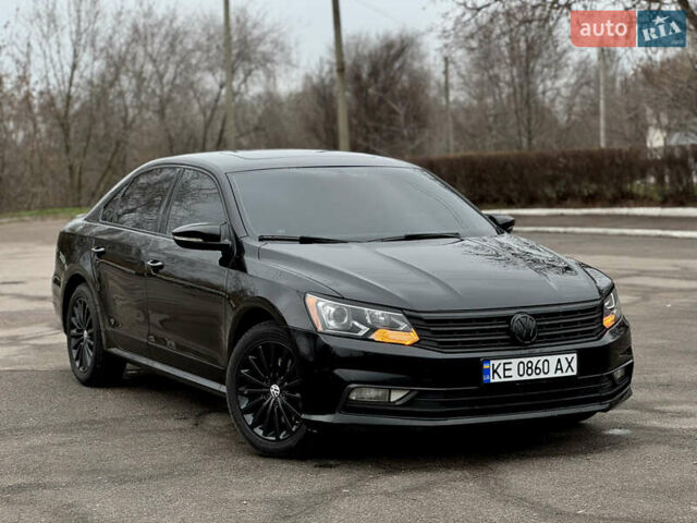 Черный Фольксваген Пассат, объемом двигателя 1.8 л и пробегом 197 тыс. км за 12500 $, фото 1 на Automoto.ua