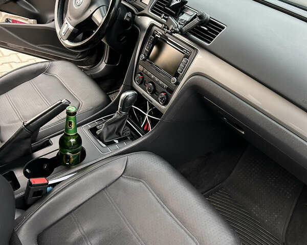 Черный Фольксваген Пассат, объемом двигателя 1.8 л и пробегом 127 тыс. км за 11999 $, фото 1 на Automoto.ua