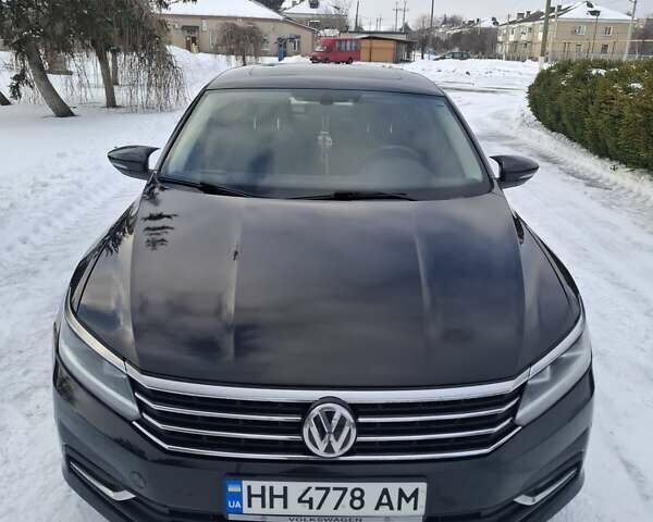 Черный Фольксваген Пассат, объемом двигателя 1.8 л и пробегом 242 тыс. км за 10700 $, фото 1 на Automoto.ua