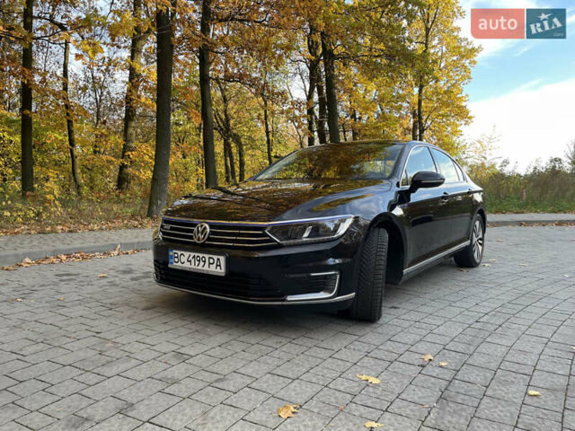 Черный Фольксваген Пассат, объемом двигателя 1.4 л и пробегом 203 тыс. км за 19000 $, фото 1 на Automoto.ua