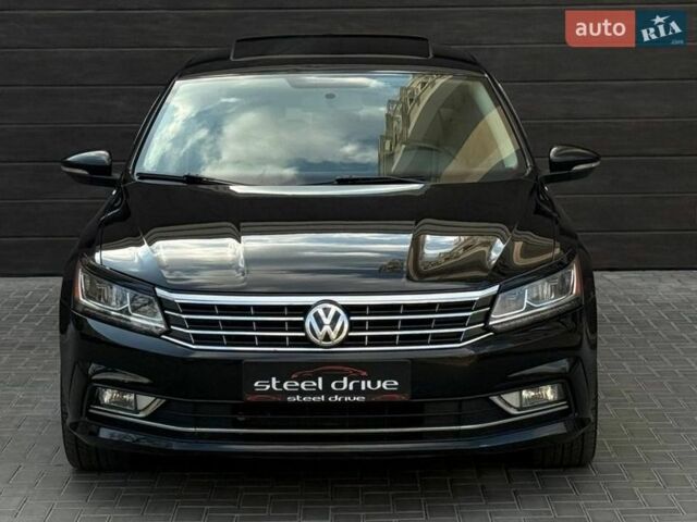 Черный Фольксваген Пассат, объемом двигателя 1.8 л и пробегом 236 тыс. км за 13199 $, фото 1 на Automoto.ua