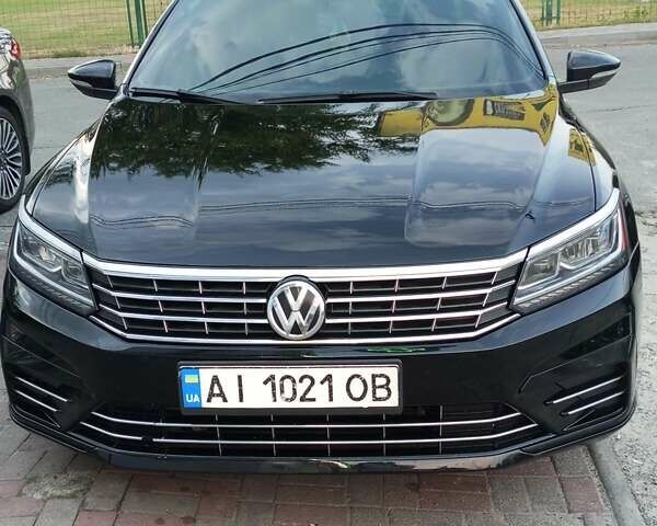 Черный Фольксваген Пассат, объемом двигателя 1.8 л и пробегом 367 тыс. км за 10500 $, фото 1 на Automoto.ua