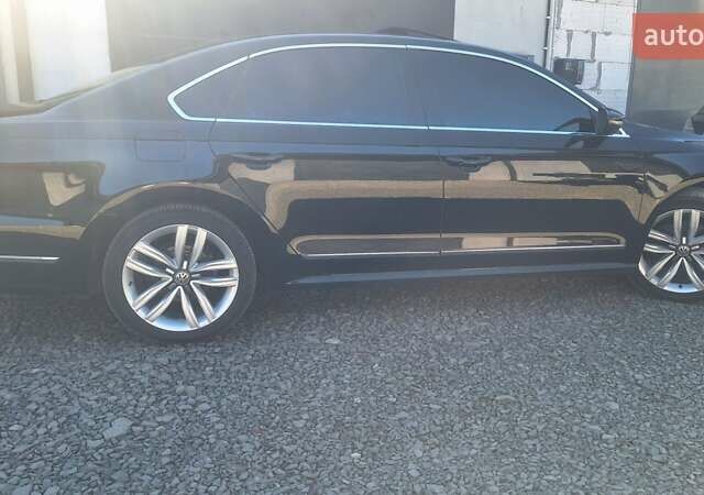Фольксваген Пассат 2016 в Ковель на Automoto.ua Черный Фольксваген Пассат, объемом двигателя 1.8 л и пробегом 248 тыс. км за 13555 $, фото 1 на Automoto.ua