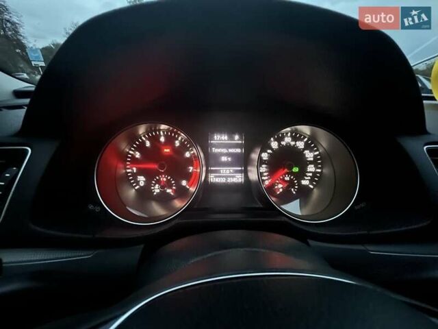 Фольксваген Пассат 2016 в Запорожье на Automoto.ua Черный Фольксваген Пассат, объемом двигателя 1.8 л и пробегом 175 тыс. км за 12200 $, фото 1 на Automoto.ua