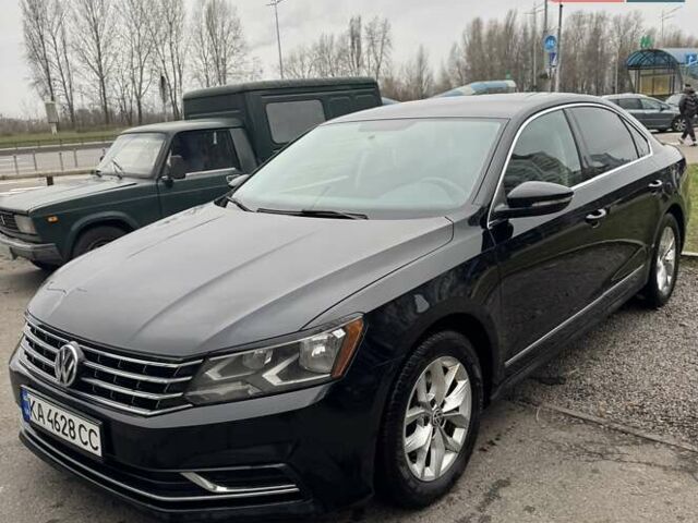 Черный Фольксваген Пассат, объемом двигателя 1.8 л и пробегом 198 тыс. км за 12900 $, фото 1 на Automoto.ua