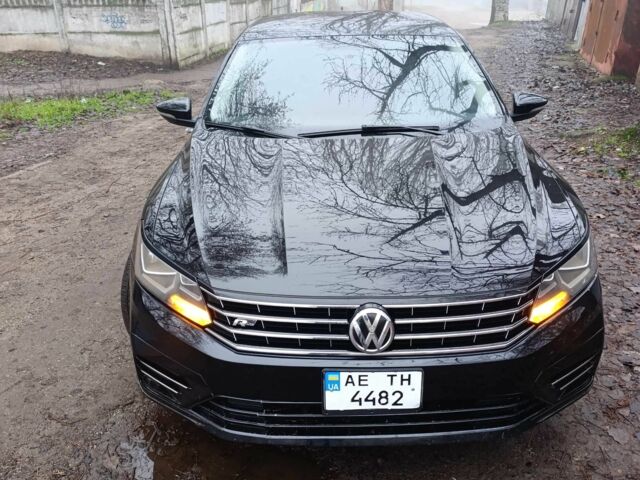 Черный Фольксваген Пассат, объемом двигателя 1.8 л и пробегом 146 тыс. км за 11500 $, фото 1 на Automoto.ua