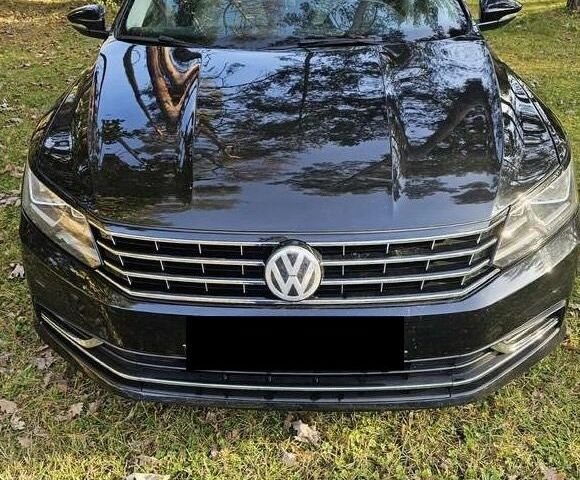 Черный Фольксваген Пассат, объемом двигателя 0 л и пробегом 118 тыс. км за 7500 $, фото 1 на Automoto.ua