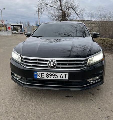 Черный Фольксваген Пассат, объемом двигателя 1.8 л и пробегом 230 тыс. км за 13000 $, фото 1 на Automoto.ua