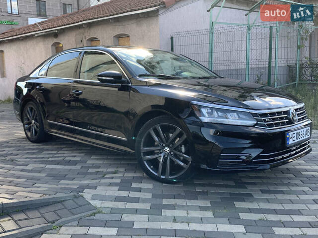 Черный Фольксваген Пассат, объемом двигателя 1.8 л и пробегом 210 тыс. км за 11800 $, фото 1 на Automoto.ua