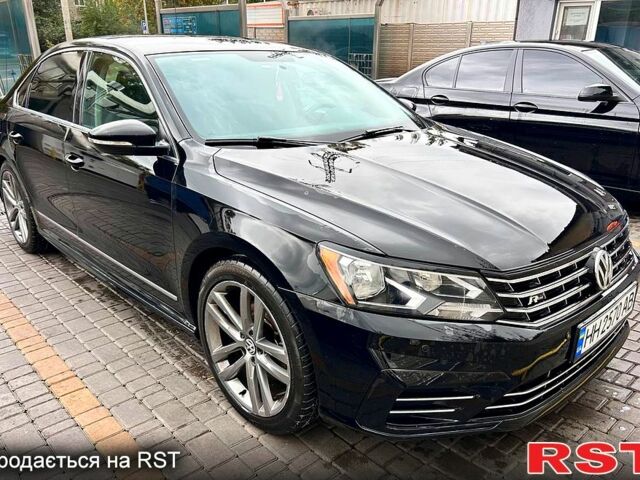 Черный Фольксваген Пассат, объемом двигателя 1.8 л и пробегом 194 тыс. км за 11800 $, фото 1 на Automoto.ua