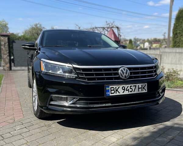 Черный Фольксваген Пассат, объемом двигателя 1.8 л и пробегом 263 тыс. км за 13850 $, фото 1 на Automoto.ua