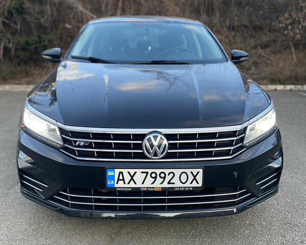 Черный Фольксваген Пассат, объемом двигателя 1.8 л и пробегом 118 тыс. км за 14200 $, фото 1 на Automoto.ua