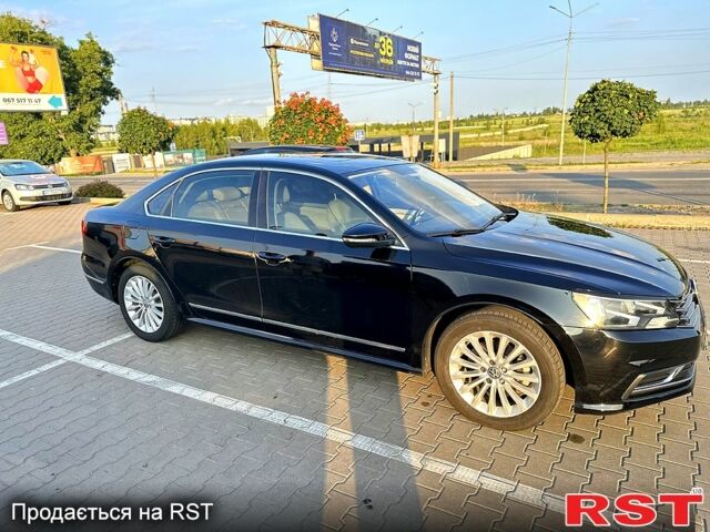 Черный Фольксваген Пассат, объемом двигателя 1.8 л и пробегом 130 тыс. км за 12800 $, фото 1 на Automoto.ua