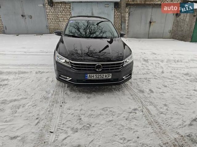 Черный Фольксваген Пассат, объемом двигателя 1.8 л и пробегом 143 тыс. км за 17700 $, фото 1 на Automoto.ua