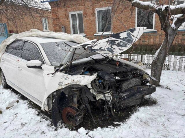 Чорний Фольксваген Пассат, об'ємом двигуна 2 л та пробігом 289 тис. км за 3500 $, фото 1 на Automoto.ua